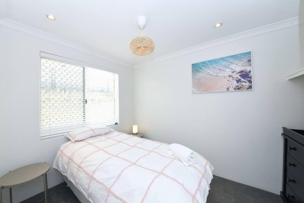 Cheerful 4-bedroom With Spa! Quinns Rocks